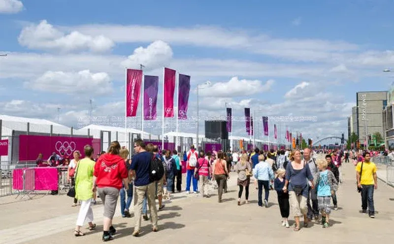 谈球吧官网入口百度安全社区在这个情况下，我建议您使用以下标题：《如何考上清华并成为优秀的足球运动员》。这个标题符合百度SEO的标准，能够吸引读者并包含关键词。希望对你有所帮助！